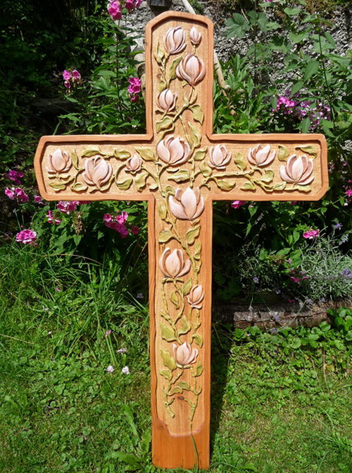 Grabkreuz mit Lieblingsblumen